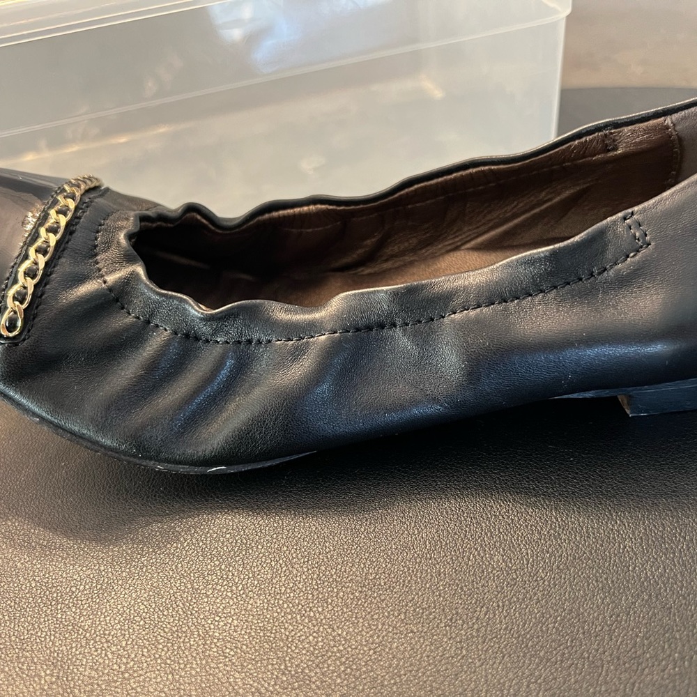 AGL Black Cap Toe Ballet Flats